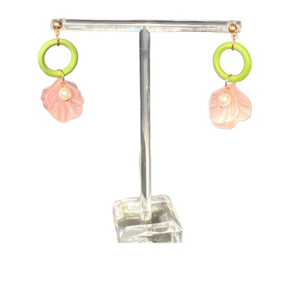 Jewelry - Bohemian Green Circle with Pink Petals & Faux Pearl Drop Earrings NWT